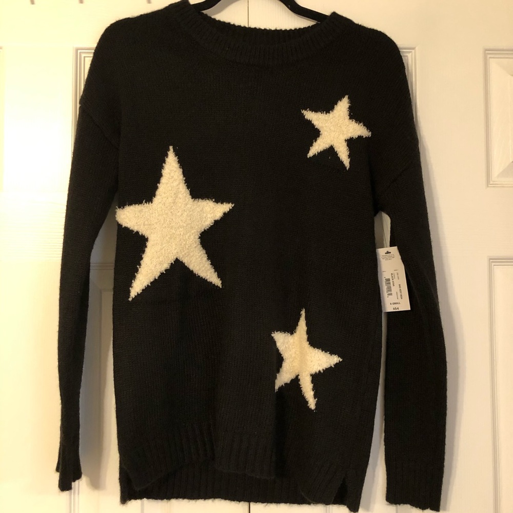 NEVER WORN STAR SWEATER
